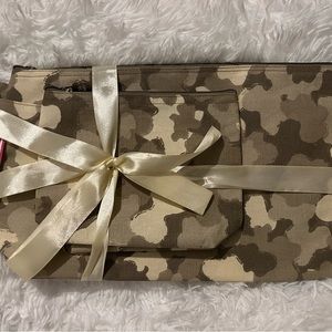 Buckhead Betties Camo Zipper Bag Set (2 Bag Set) New with tags